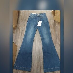 Classic Flare Women's Jeans in Medium Blue Denim